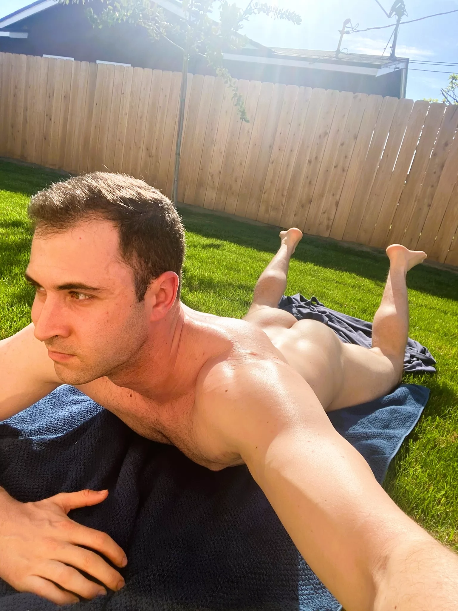 It's a good Saturday for a sun tan!