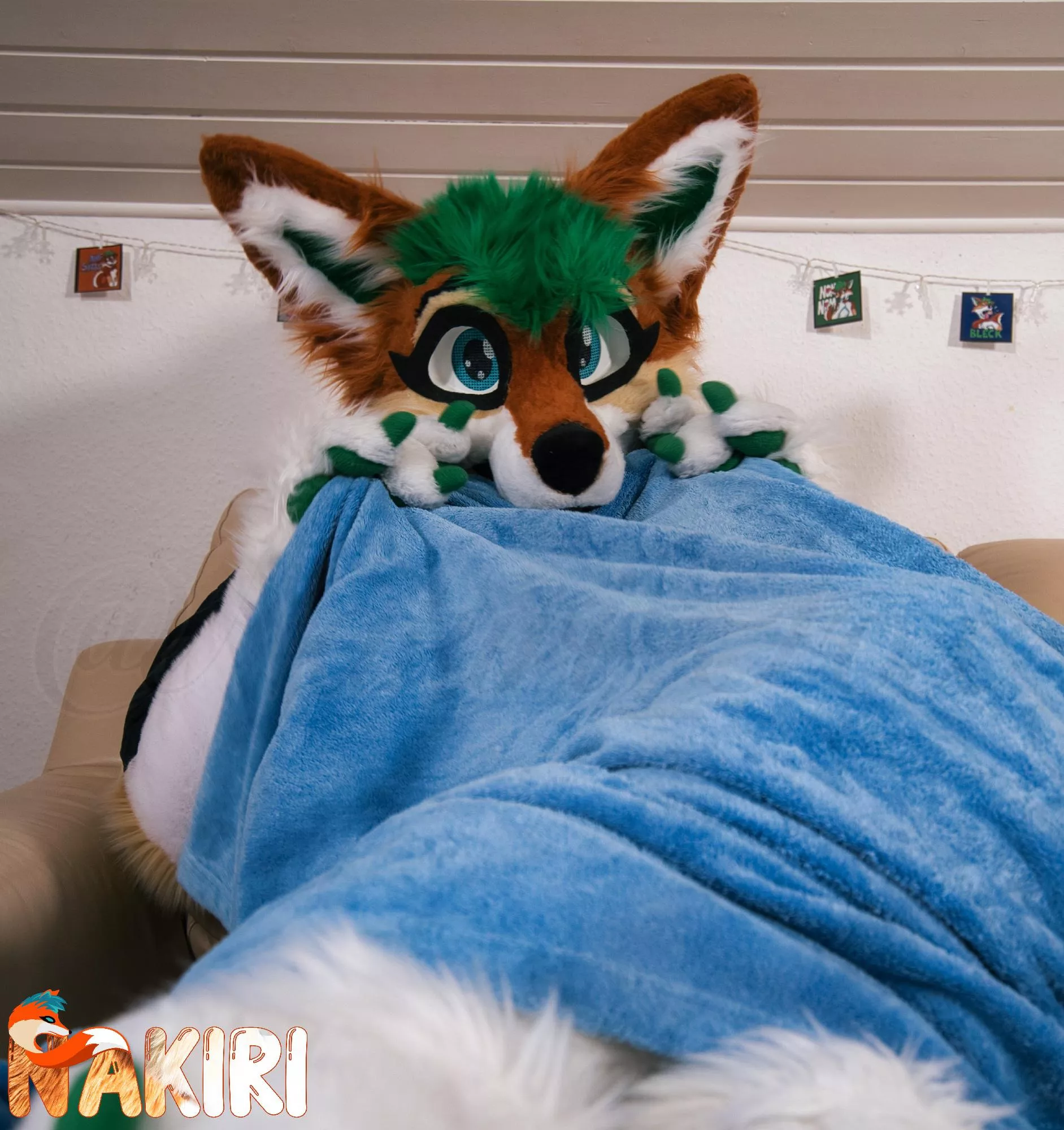 It's a little bit fresh here, would you cuddle me a little warm? 🥰