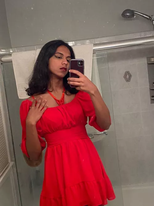 It’s finally warm enough to wear this dress 😍