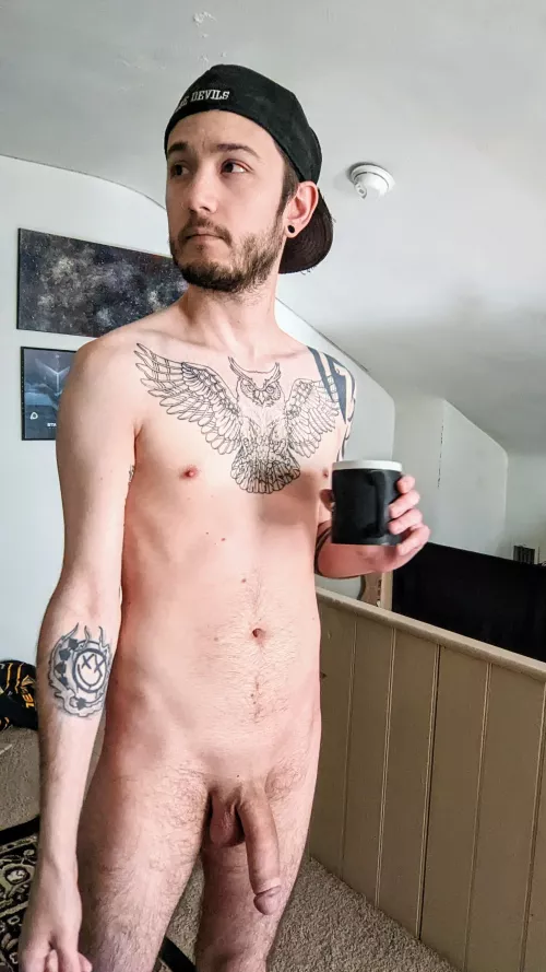 It's Friday, why not fully relax while I enjoy my coffee 😏