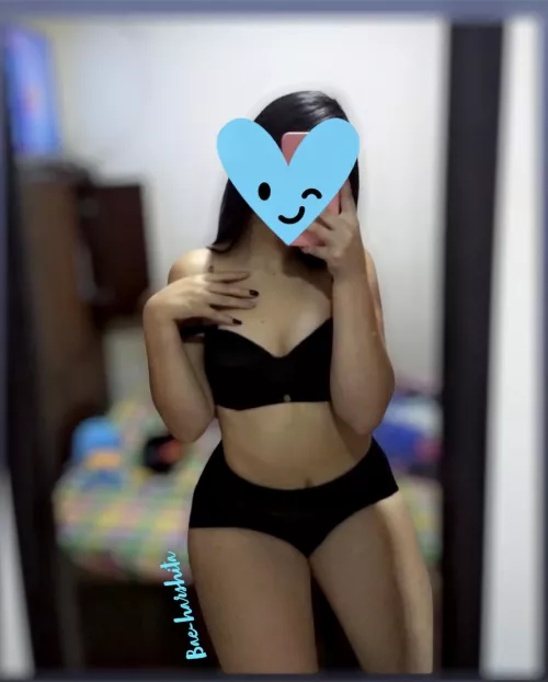 Its only Tuesday yet!! 😅 and i am already excited about my date this weekend! 😋😋😋🥰😍🥰🥰