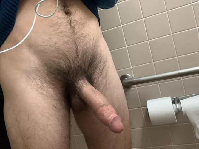 It’s so hard not getting cum on my clothes when I’m at work. (26)