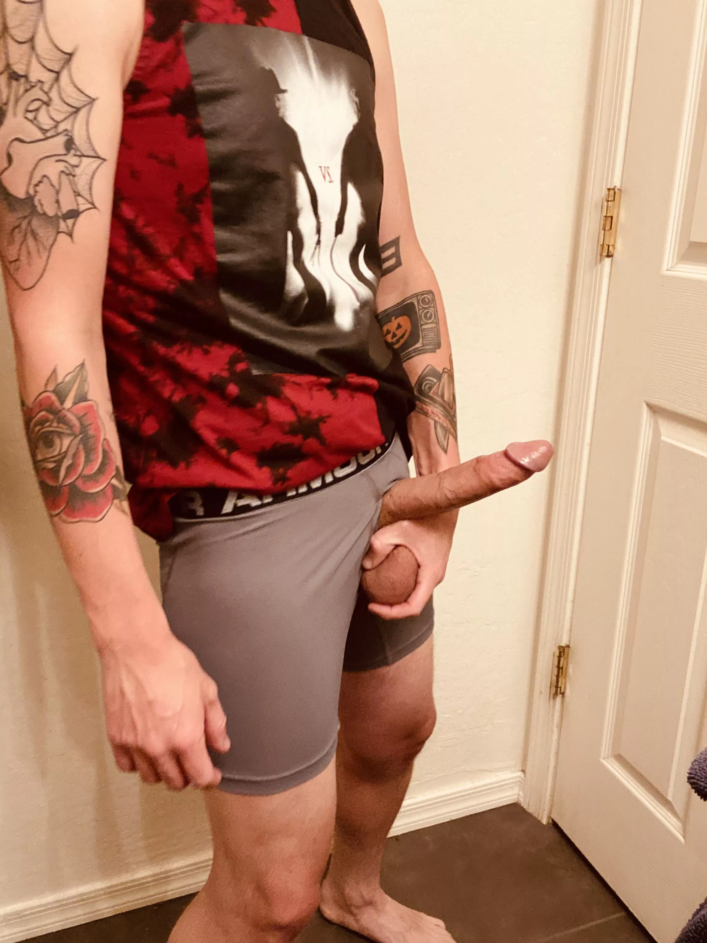 It’s such a fucking turn on showing off my rock hard dick and big balls, hope y’all enjoy looking as much as I enjoy showing it off 😉 It’s such a fucking turn on showing off my rock hard dick and big balls, hope y’all enjoy looking as much as I enjoy showing it off 😉