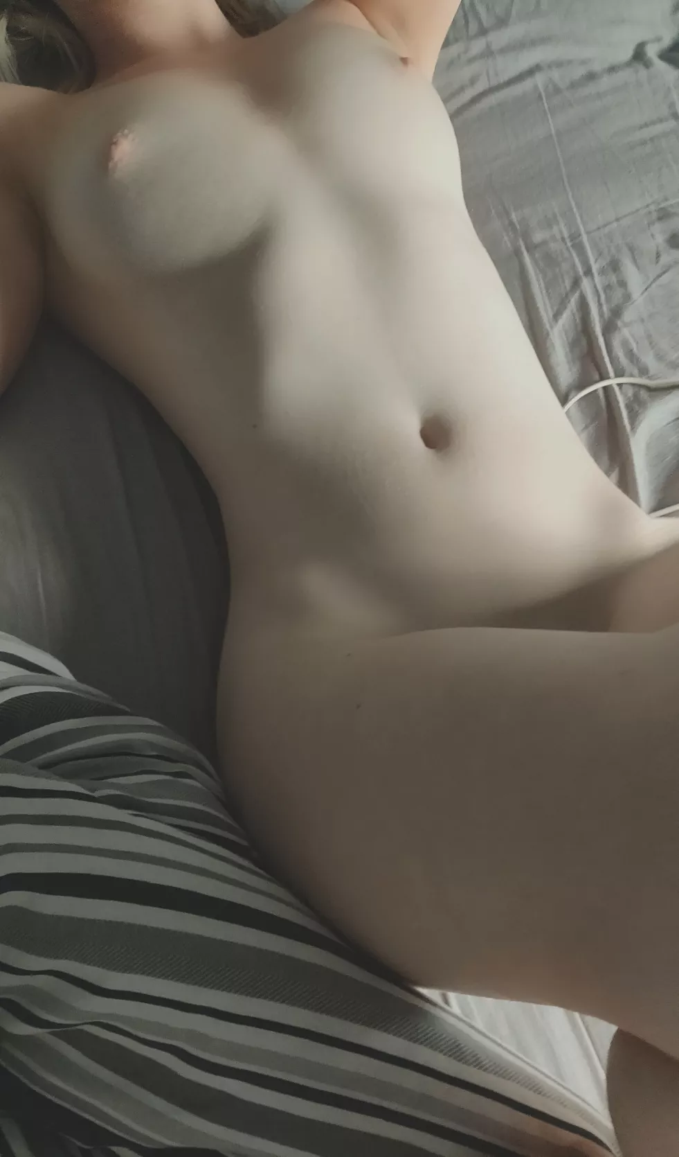 itty-bitty-titty love?????