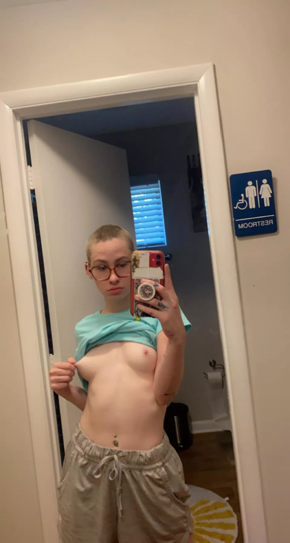 j a bald bitch :/