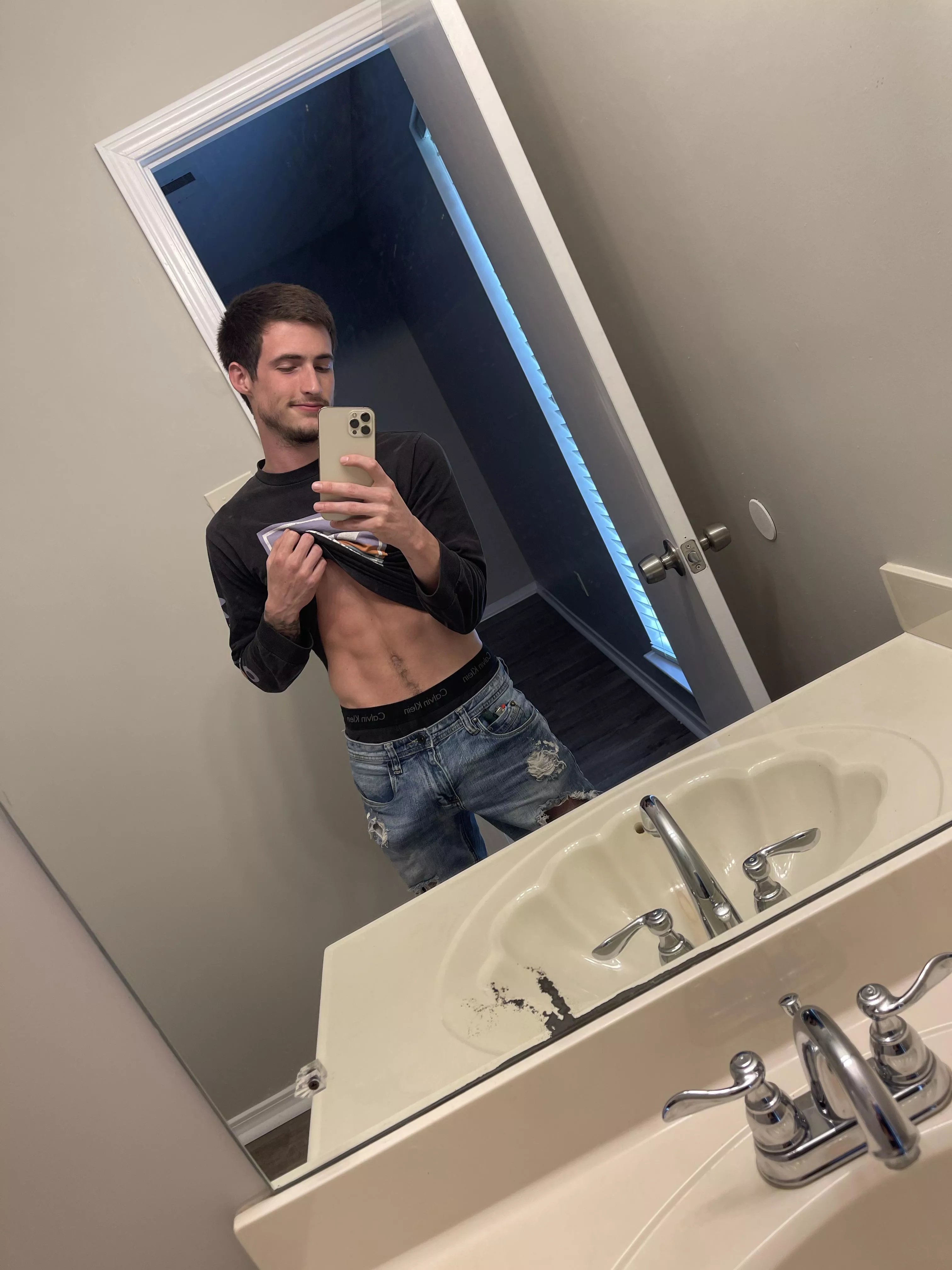Jeans bulge😜