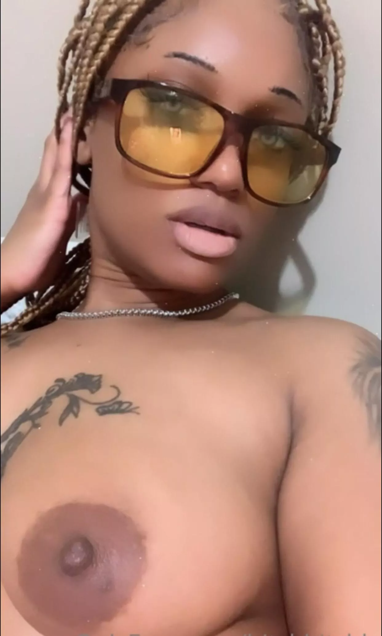 Just a bored n***** mom this evening 😩 KIK// FineAssSub