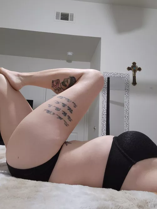 just a little bored 😘