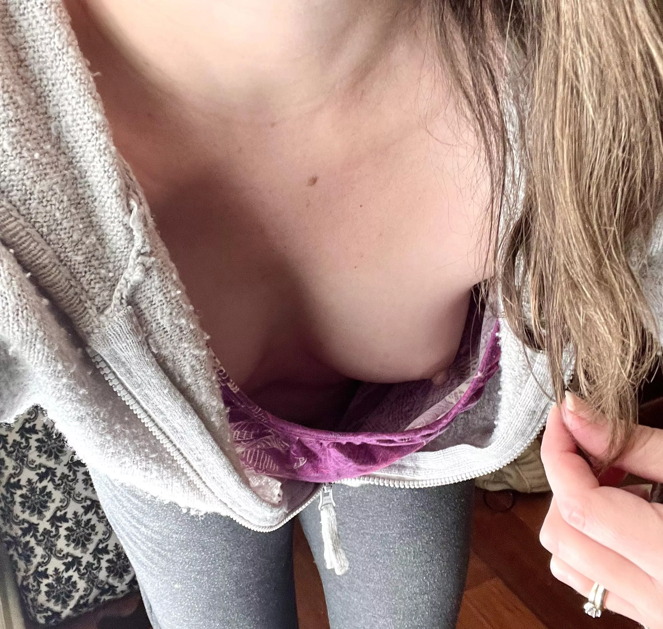 Just a peek 😋