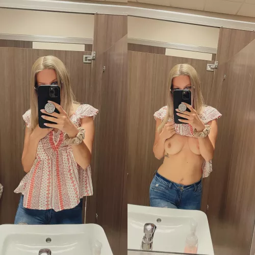 Just a real mom at her daughters Easter play 😜