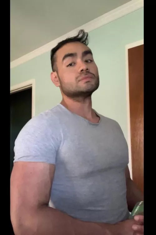 Just dropping in…Happy Sunday 💪🏼