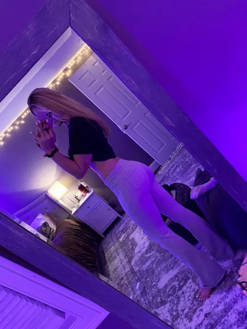 Just [f]eeling cute & wanted to share 🥰 goodnight!