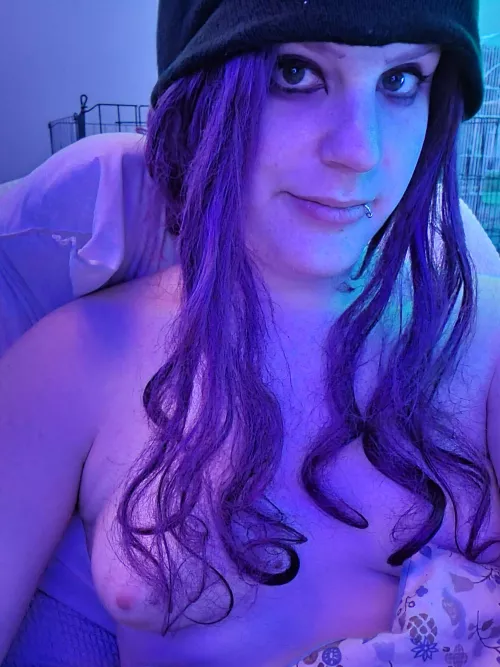 just got home frome work and walking in the rain. immediately threw off all my cloths. figured it would fit here