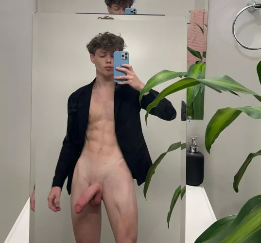 just got off work, can you help relieve my stress? 🫣💦