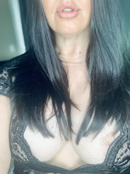 Just lil’ ol’ me stopping by to say hi!