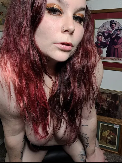 just my naked mom bod and some makeup 💄