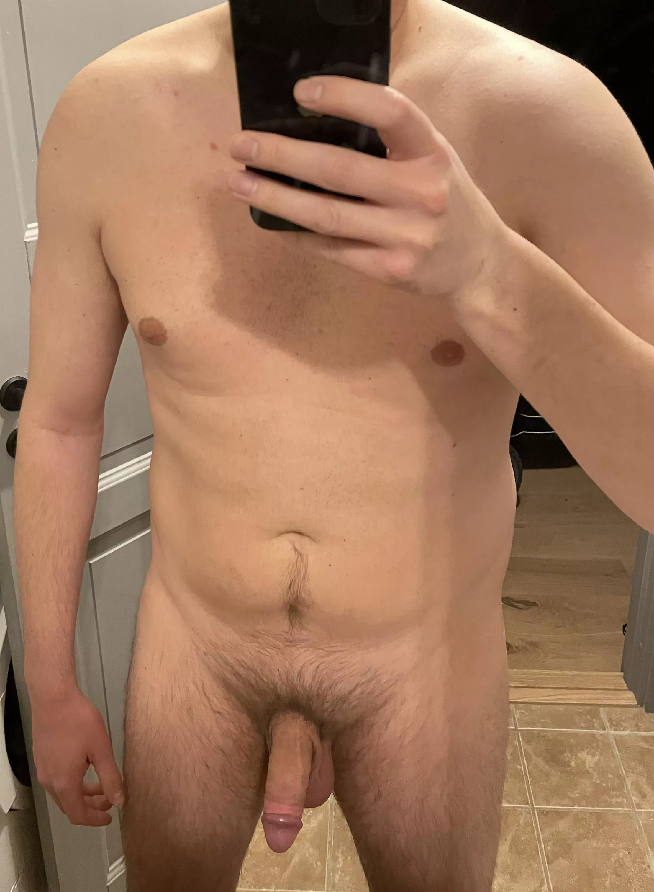 Just started working out, pretty insecure about [m]y body, but yeah, working on it😛 pls let me know what u think!