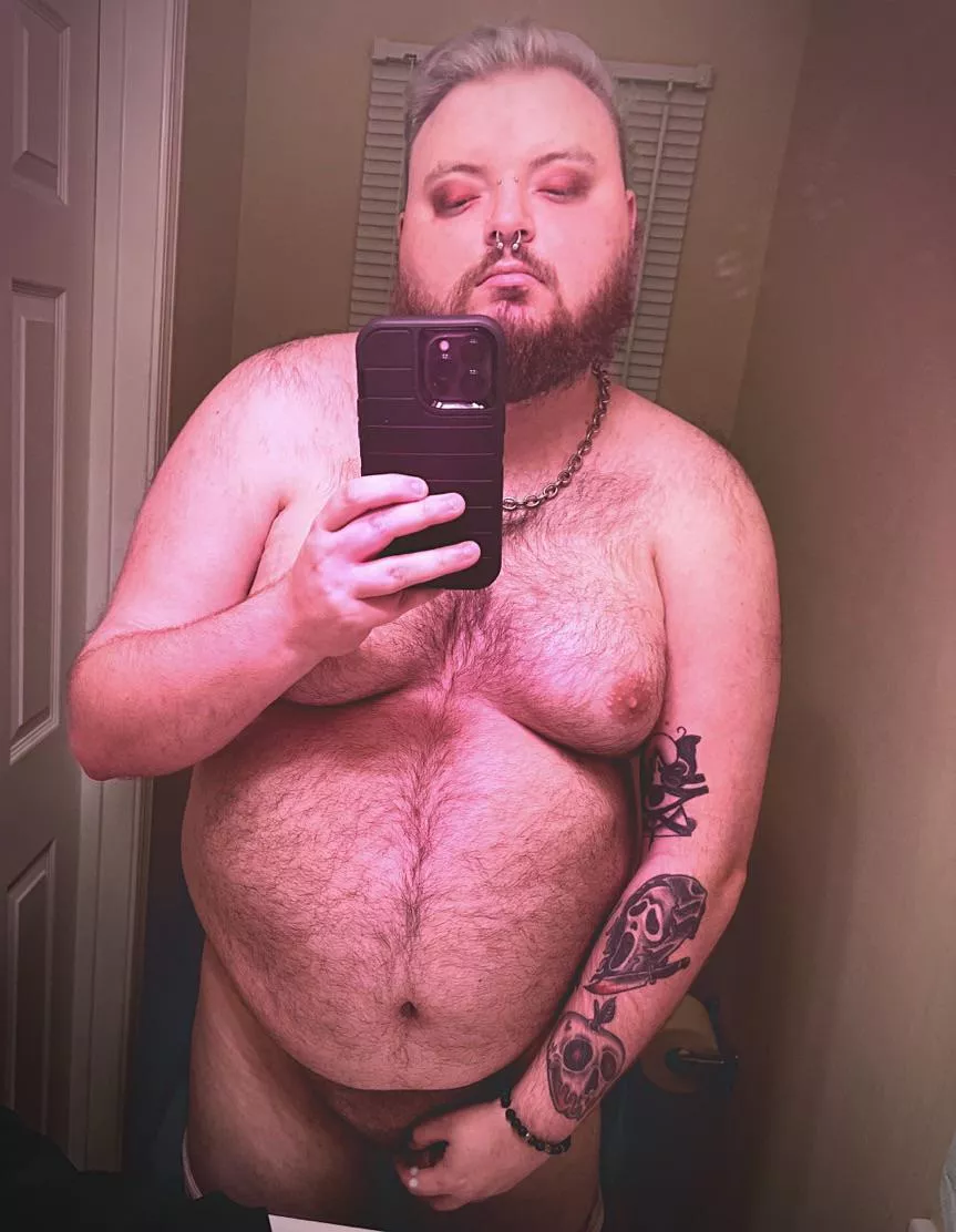 Just stopping by to say hi, and always looking for a Dad to take me his over knee.