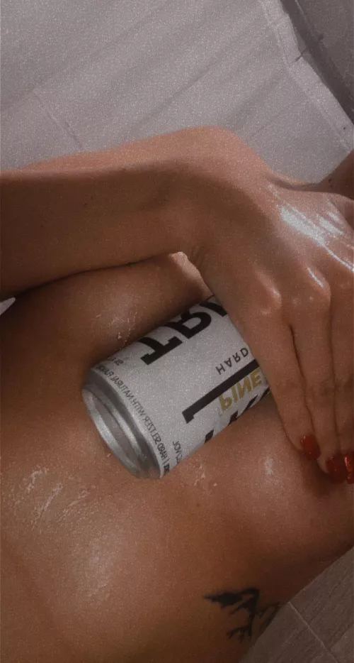 Keep the girls hydrated 💦