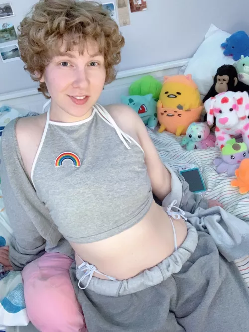 keeping it comfy 🌈