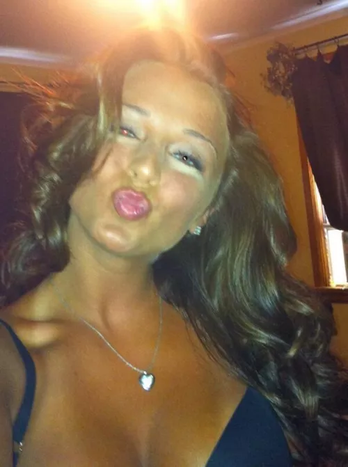 Kisses for you this morning! (31f)