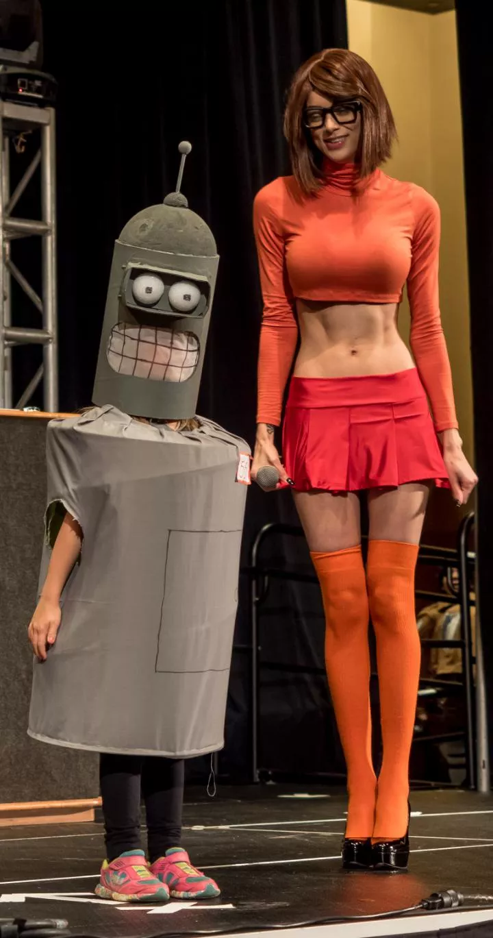 LeeAnna Vamp as Velma