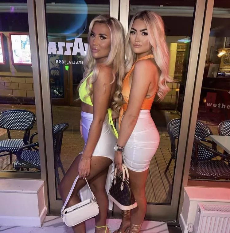 Left or right 👀