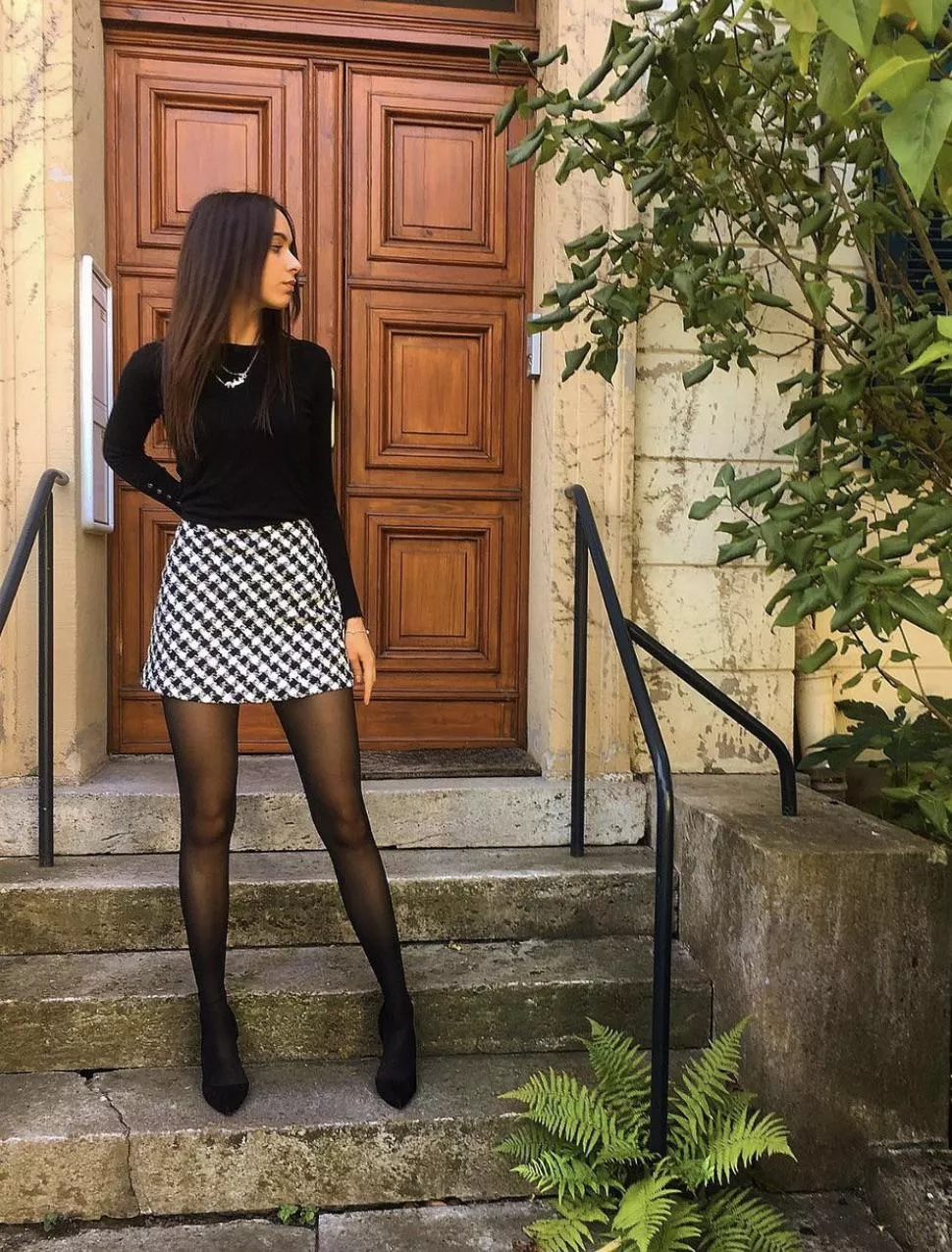 Legs for days