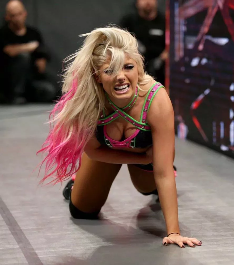 Lexi crawling
