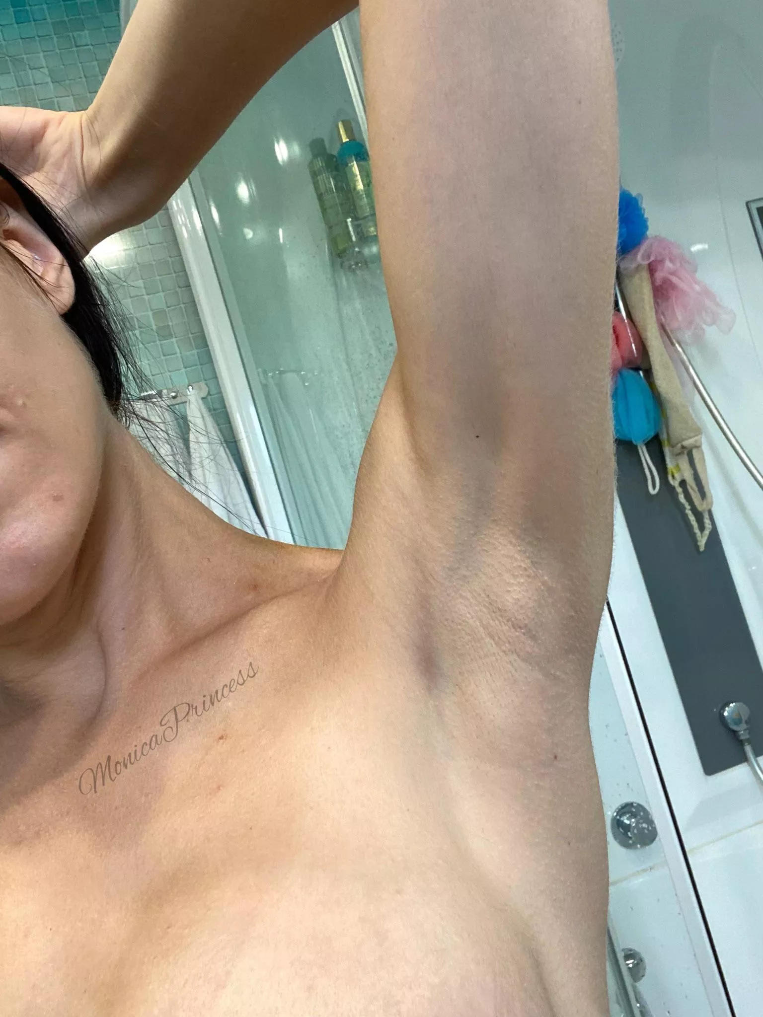 Lick my armpits please