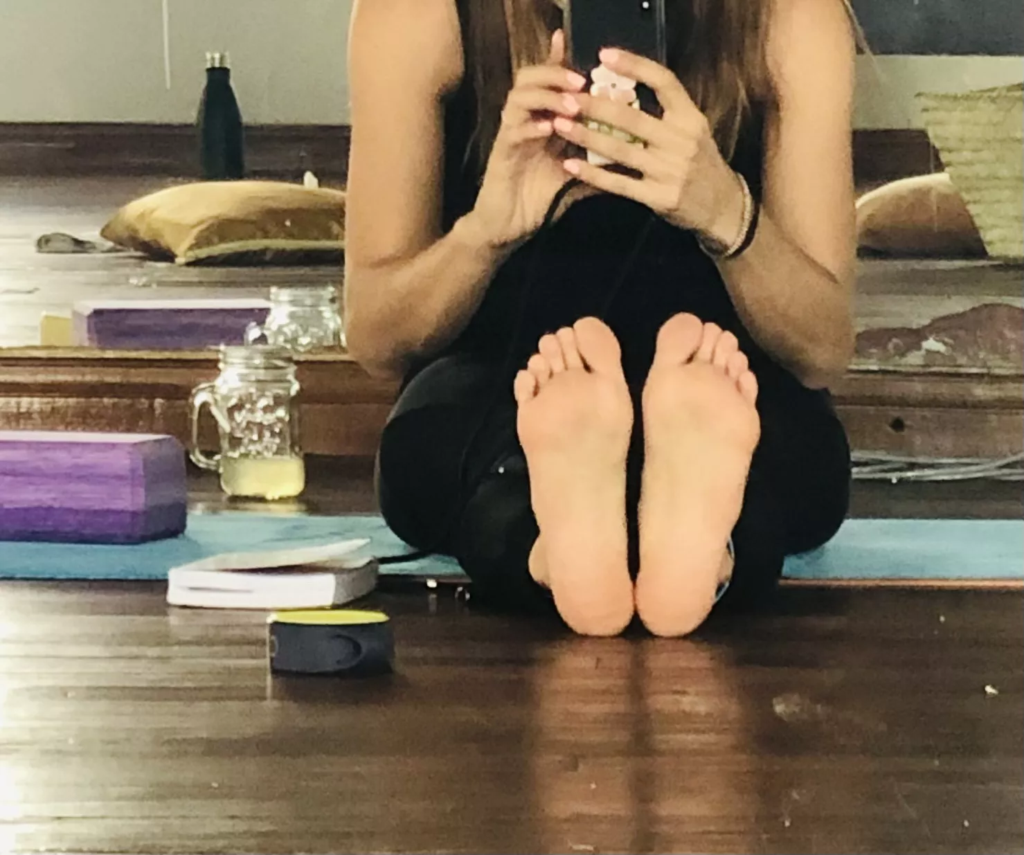 lick my sweaty feet