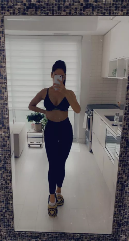 Life is short. Eat everything you want👅💦