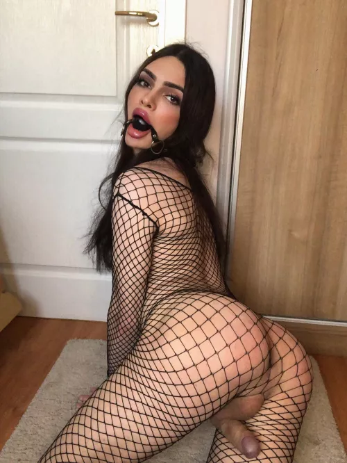 Life-sized fuck doll 💦