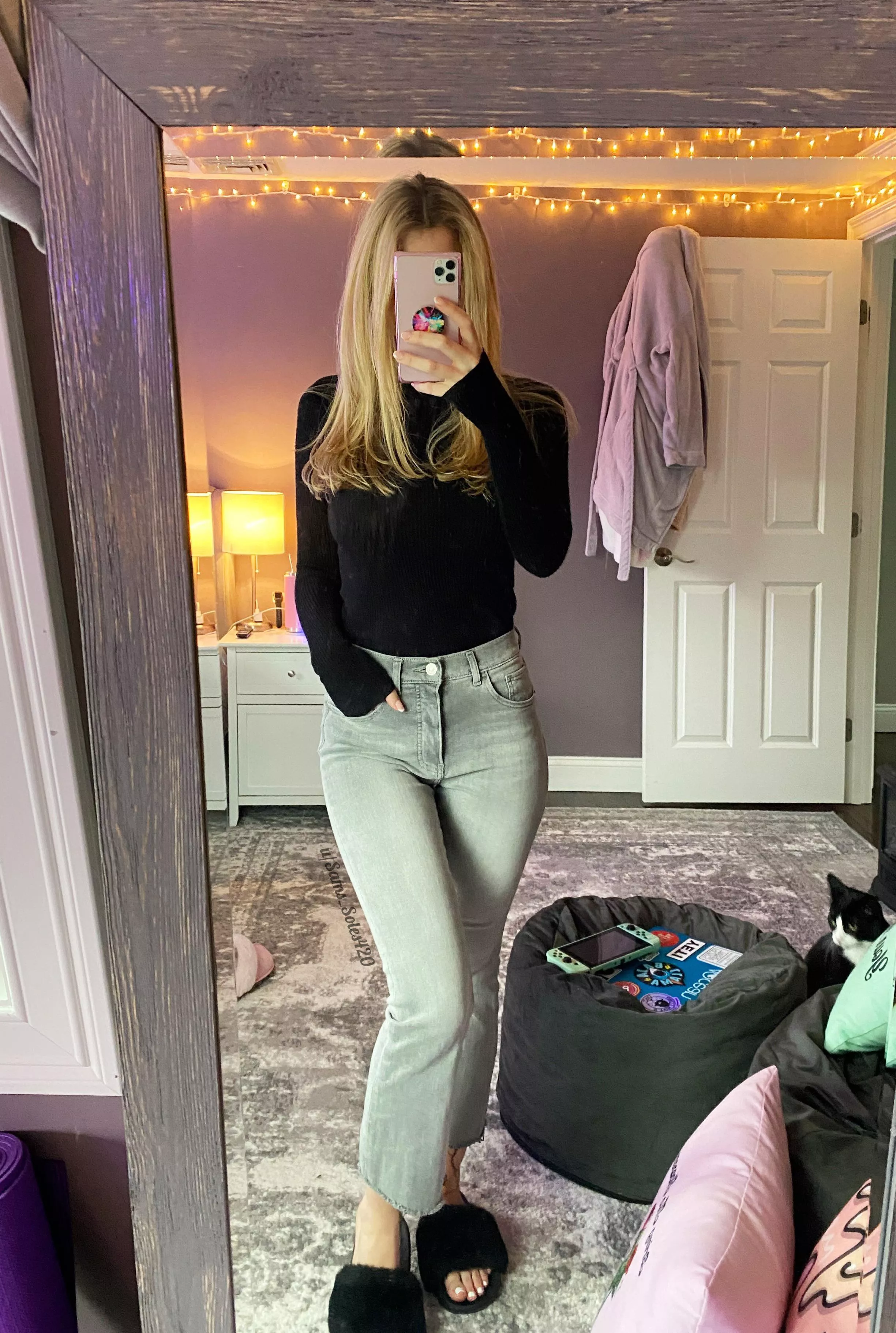 Like my outfit?
