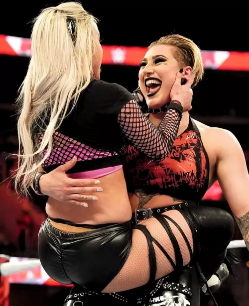 liv Morgan got me tonight 😩🍑