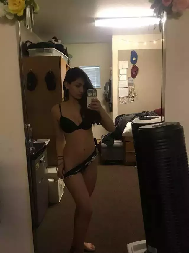 Lonely Arab girl that can’t stop the fantasies about white men