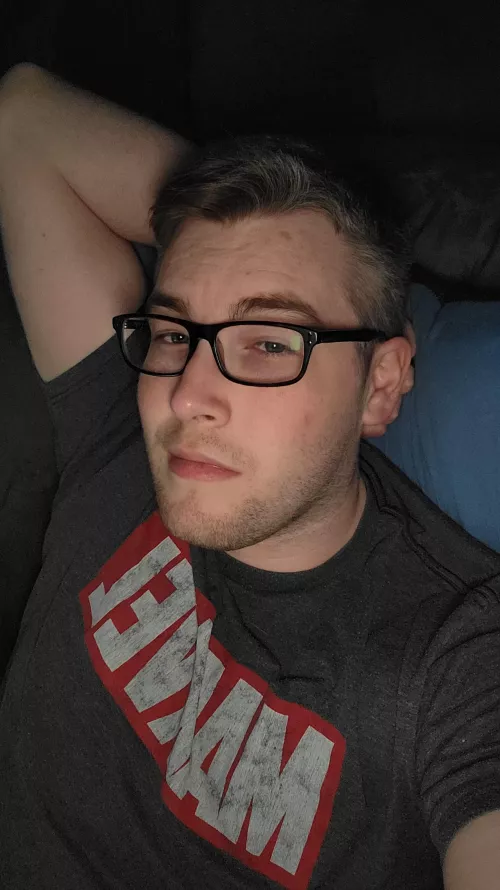 Long, stressful Sunday at work. Come cuddle?