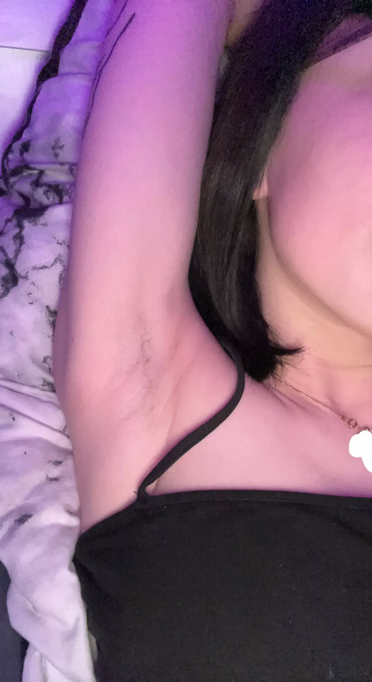 Long time no see 🙈 I’ve been unwell 🤧 but I had lots of time to grow out my underarms for you lovely people ☺️ Long time no see 🙈 I’ve been unwell 🤧 but I had lots of time to grow out my underarms for you lovely people ☺️