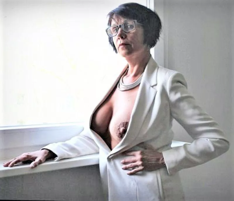 Look at that nipple