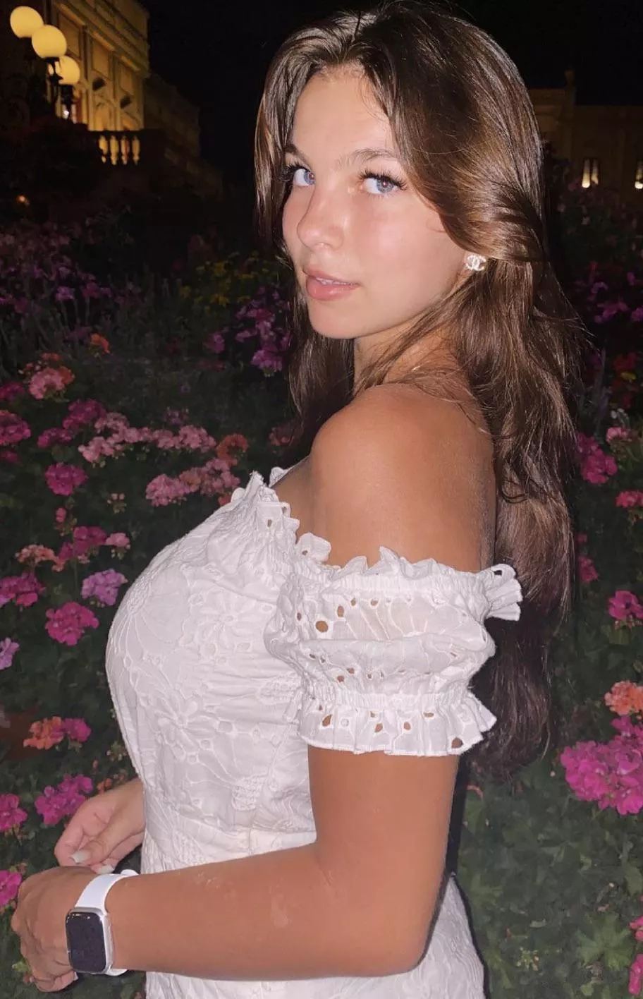 Lots of cleavage