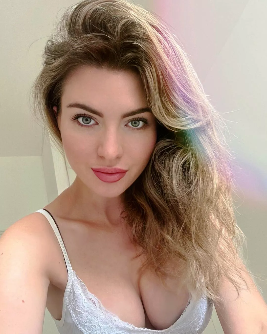 Loulita in white