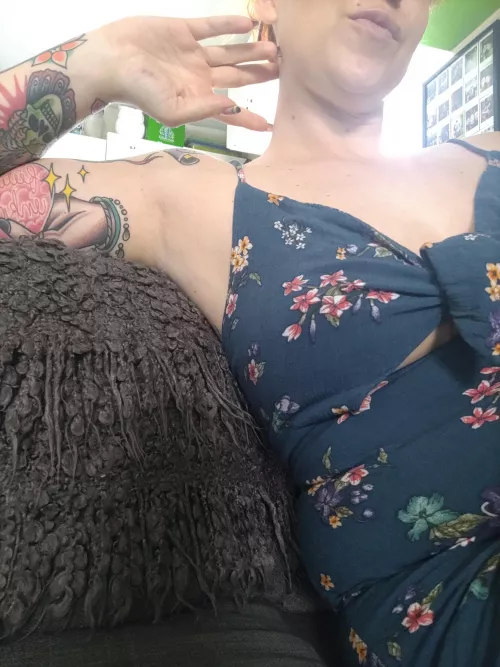 Lounging around like 👀