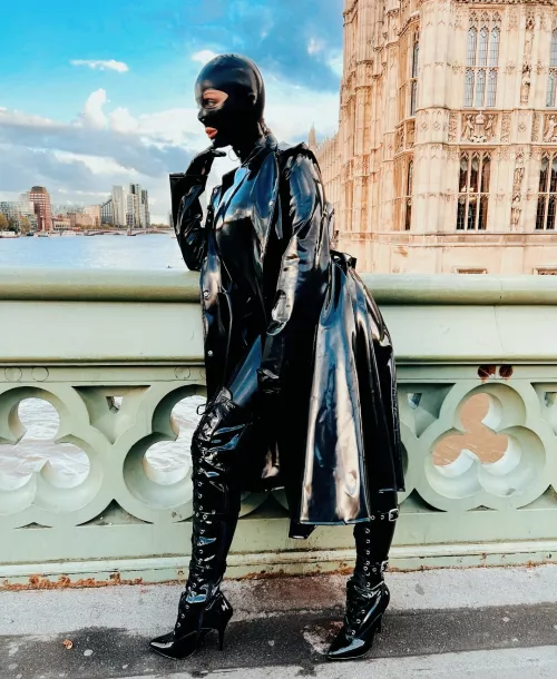 love a public latex strut