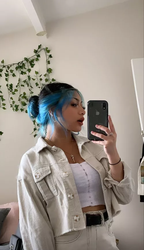 Love getting attention from strangers [F21] SELLER -> SC - miapiasn