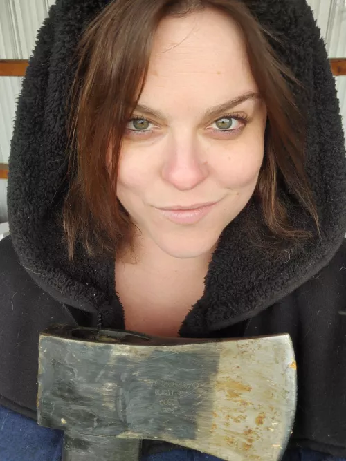 Love getting high and playing with wood 😜🌲