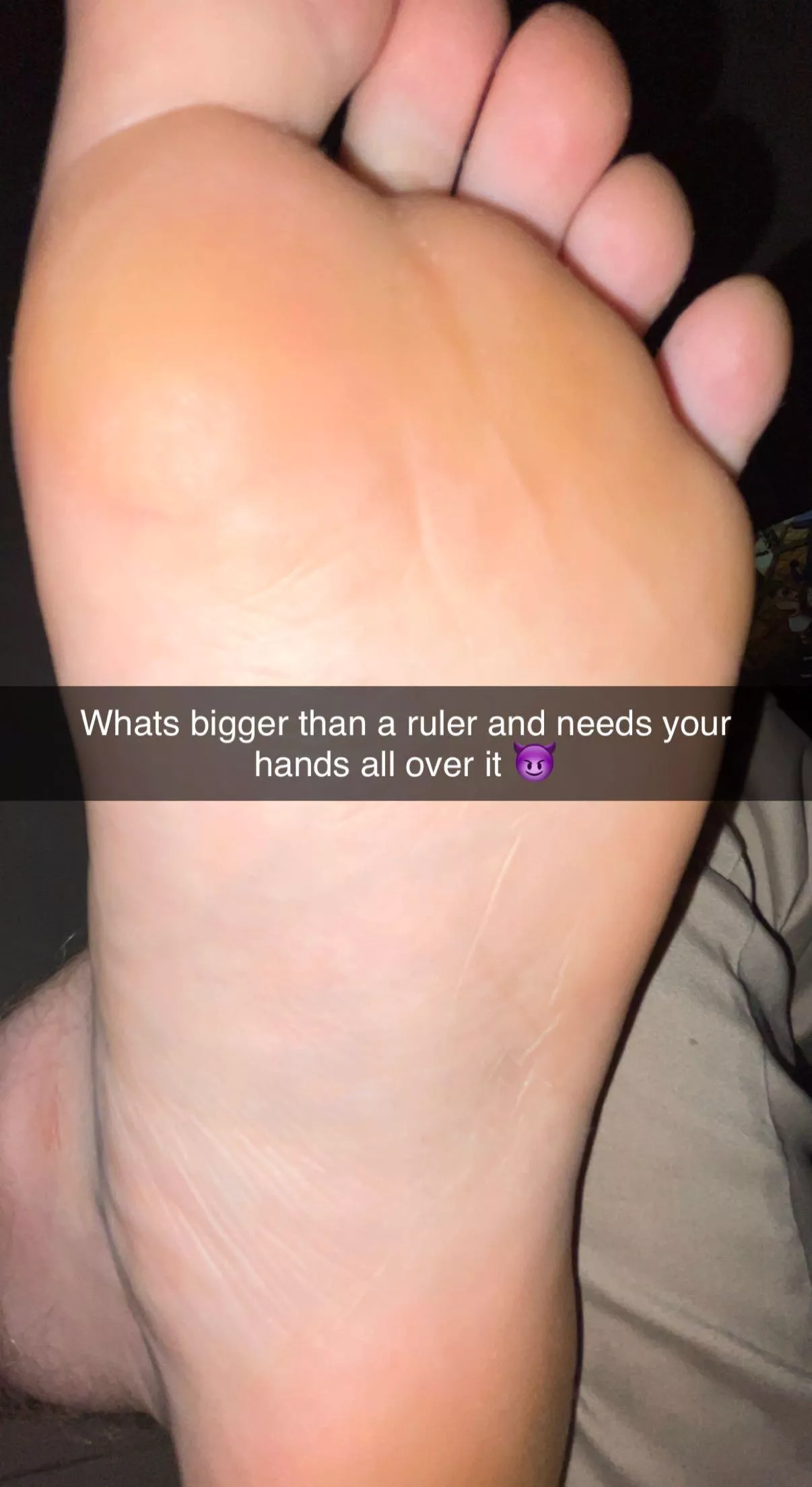 Love size difference, comparing my huge soles to tiny feet. The smaller the better 😈