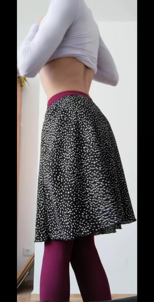 love this skirt 😅