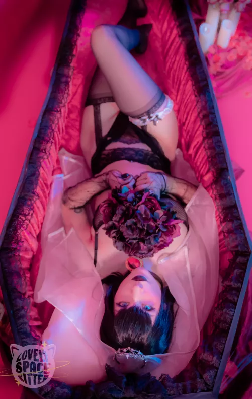 Lovely Bride (Lovelyspacekitten) [Hotel Transylvania]