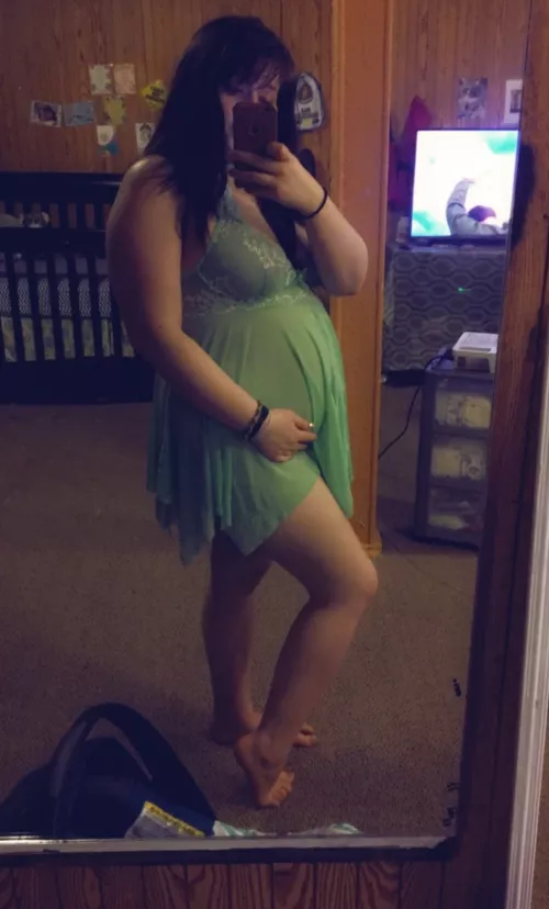 loving my belly 😍