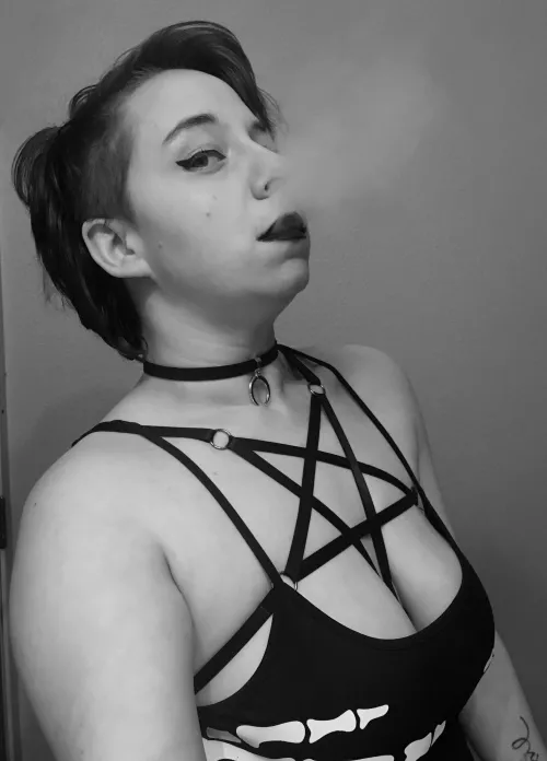 Lunch time smoke break